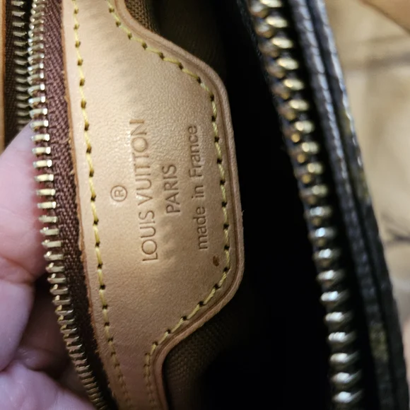 Louis Vuitton Brown Monogram Tote Bag - Picture 5 of 8